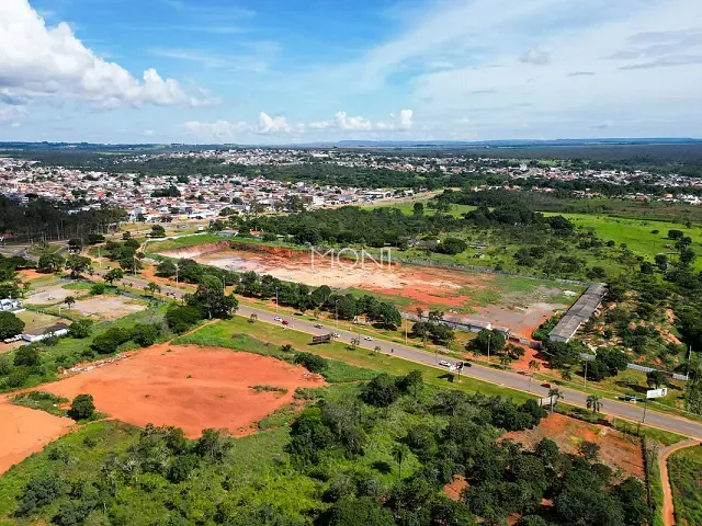 Terreno com 63736m², à venda, no bairro Setor Mansões Itiquira (Planaltina) em Brasília