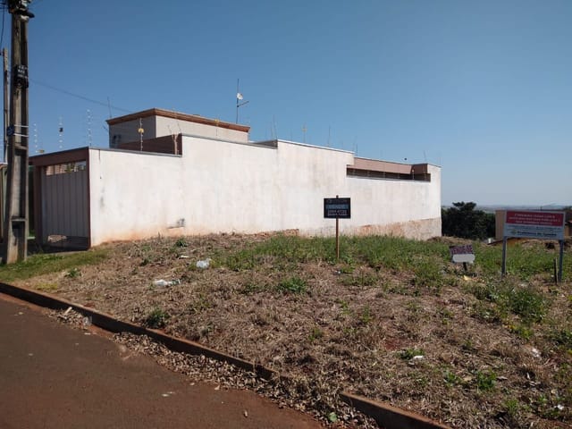 Terreno com 277m², à venda, no bairro Conjunto Habitacional Antonio em Cambé