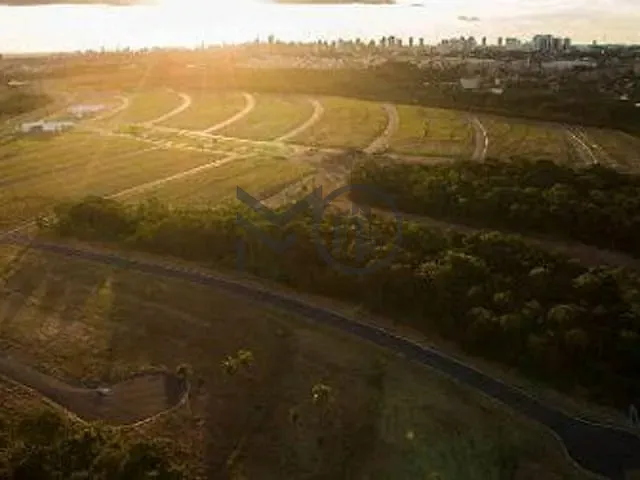 Terreno com 474m², à venda, no bairro Jardim Itália em Cuiabá