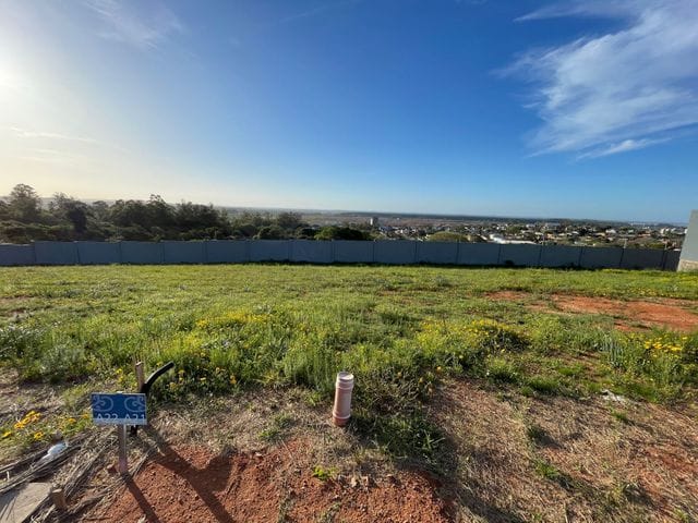 Terreno com 250m², à venda, no bairro Coronel Nassuca em Guaíba