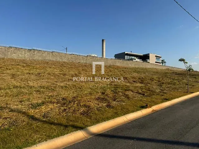 Terreno com 461m², à venda, no bairro Área Rural de Bragança Paulista em Bragança Paulista