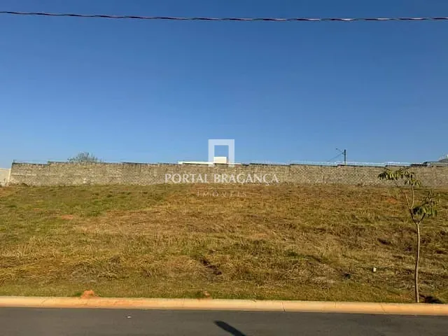 Terreno com 461m², à venda, no bairro Área Rural de Bragança Paulista em Bragança Paulista