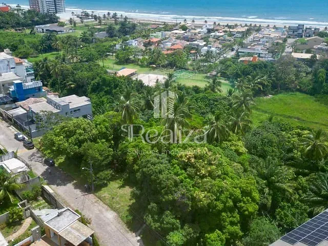 Terreno com 450m², à venda, no bairro Olivença em Ilhéus