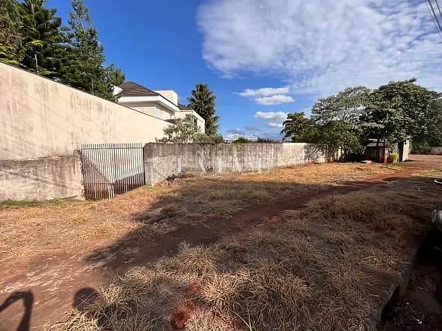 Terreno com 2531m², à venda, no bairro Bela Suiça em Londrina