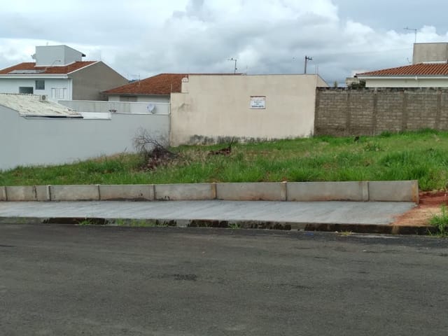 Terreno com 600m², à venda, no bairro Terras de São José em São João da Boa Vista