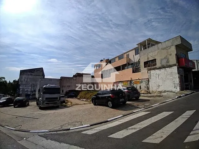 Terreno com 638m², à venda, no bairro Bussocaba em Osasco