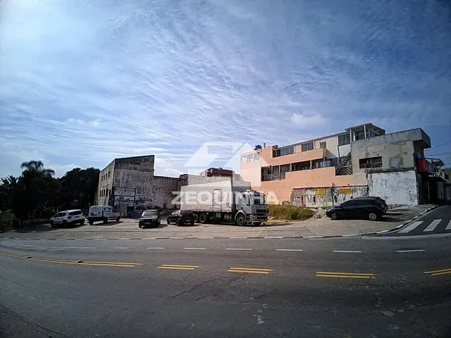 Terreno com 638m², à venda, no bairro Bussocaba em Osasco