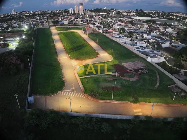 Terreno com 210m², à venda, no bairro Jardim Matilde em Ourinhos