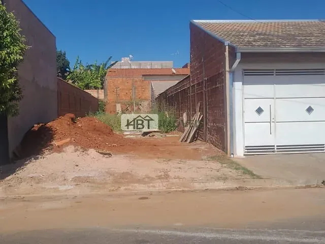 Terreno com 180m², à venda, no bairro Vila Industrial em Bauru