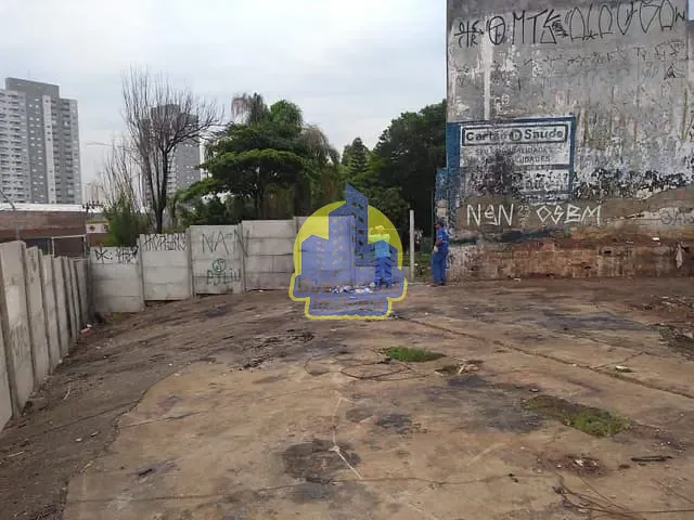 Terreno com 675m², à venda, no bairro Bussocaba em Osasco