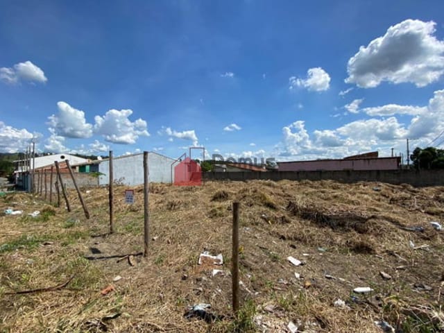 Terreno com 289m², à venda, no bairro Jardim Regina em Pindamonhangaba