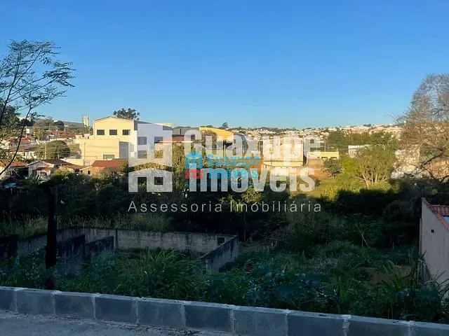 Terreno com 300m², à venda, no bairro Jardim Primavera em GUAXUPÉ