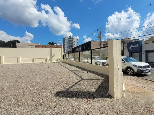 Terreno com 743m², para alugar, no bairro Centro em São José dos Pinhais