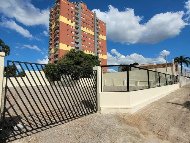 Terreno com 743m², para alugar, no bairro Centro em São José dos Pinhais
