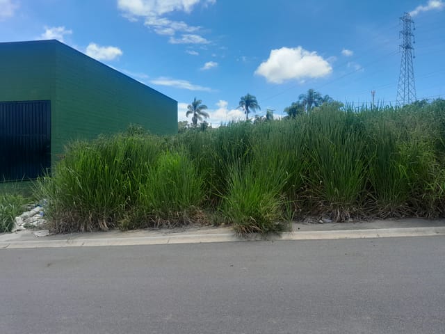 Terreno com 250m², à venda, no bairro Santa Claudina em Vinhedo