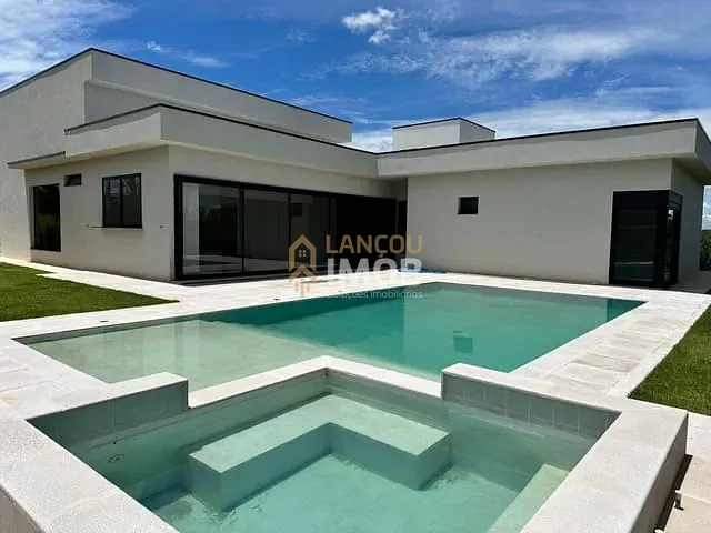Casa 3 quartos e 5 banheiros, à venda, no bairro Centro em Cabreúva