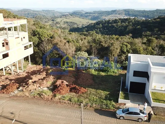 Terreno com 450m², à venda, no bairro Parque de Exposições em Concórdia