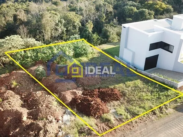 Terreno com 450m², à venda, no bairro Parque de Exposições em Concórdia