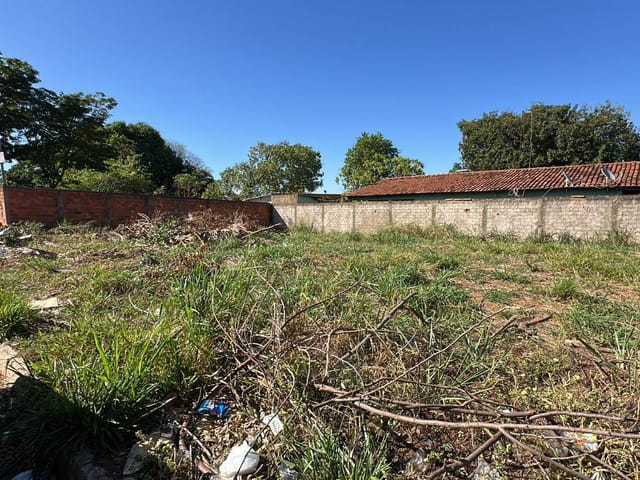 Foto do Terreno - Lote de esquina , bem localizado na principal avenida do Jardim Miramar 375 m. Cliente aceita permuta !! | Maxwell Imóveis