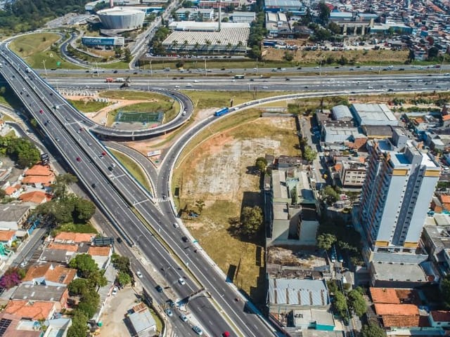 Terreno com 11490m², para alugar, no bairro Vila Duzzi em São Bernardo do Campo