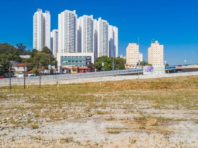 Terreno com 11490m², para alugar, no bairro Vila Duzzi em São Bernardo do Campo