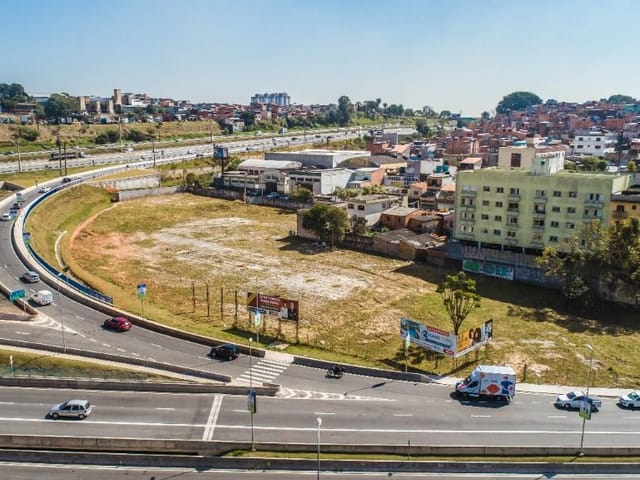 Terreno com 11490m², para alugar, no bairro Vila Duzzi em São Bernardo do Campo