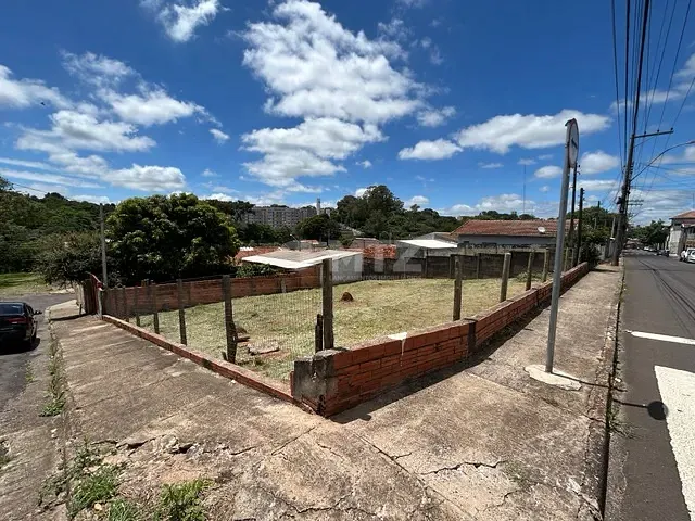 Terreno com 310m², à venda, no bairro Centro em Botucatu