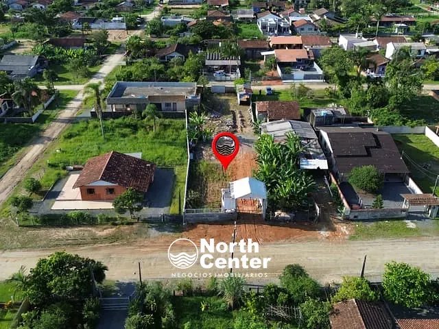 Terreno com 381m², à venda, no bairro Costeira em Balneário Barra do Sul