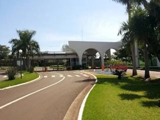 Terreno com 360m², à venda, no bairro Esperança em Londrina