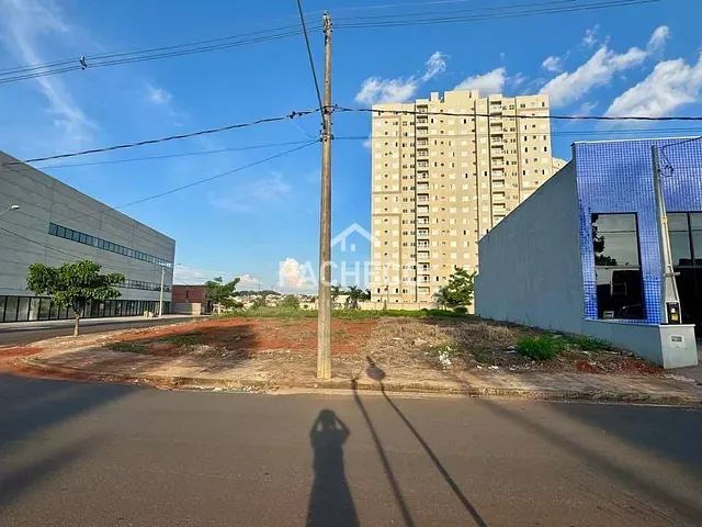 Terreno com 553m², à venda, no bairro Jardim Alphacenter em Santa Bárbara D'Oeste