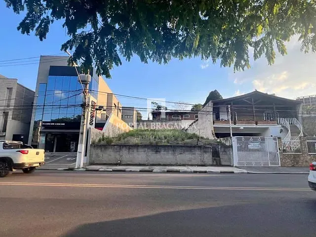 Terreno com 439m², à venda, no bairro Cidade Satélite em Atibaia