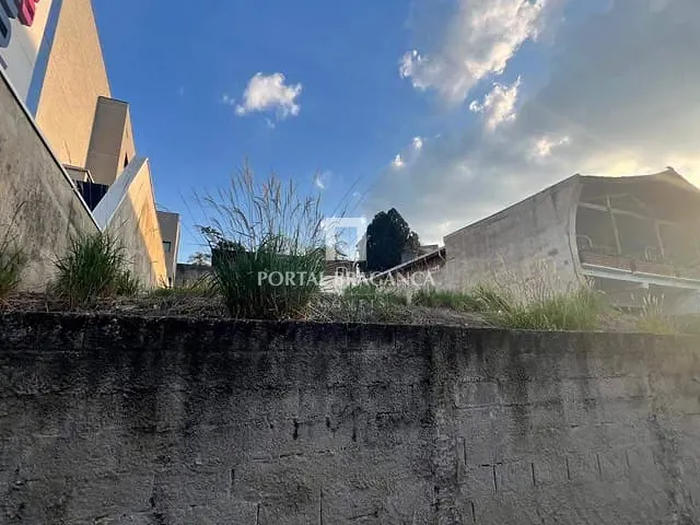 Terreno com 439m², à venda, no bairro Cidade Satélite em Atibaia