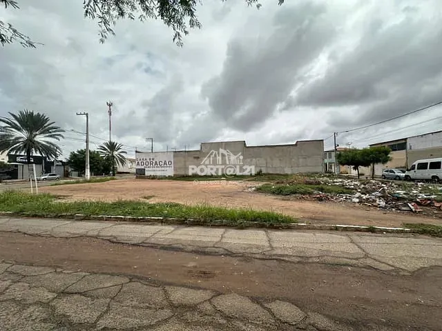 Terreno com 350m², à venda, no bairro Jardim São Paulo em Petrolina