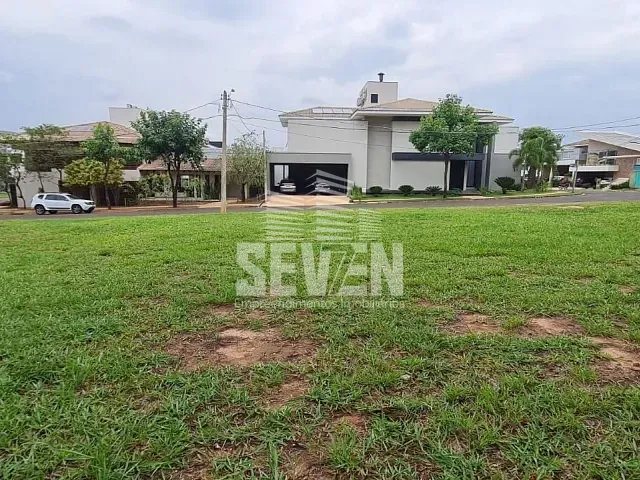 Terreno com 503m², à venda, no bairro Residencial Lago Sul em Bauru