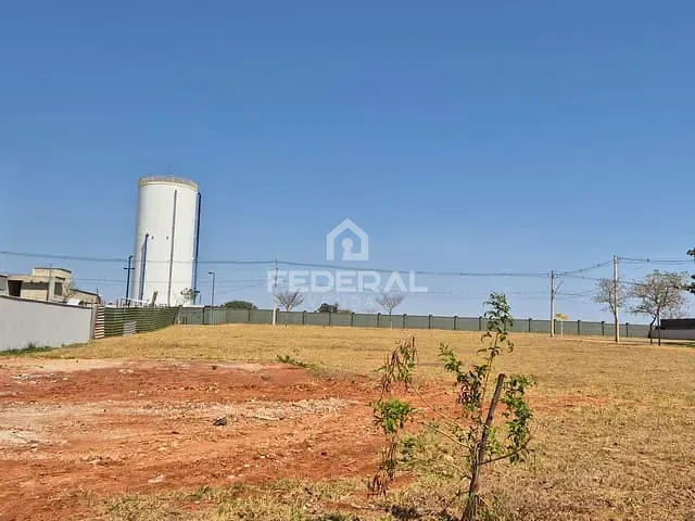Terreno com 360m², à venda, no bairro Terras Alpha Residencial 1 em Senador Canedo
