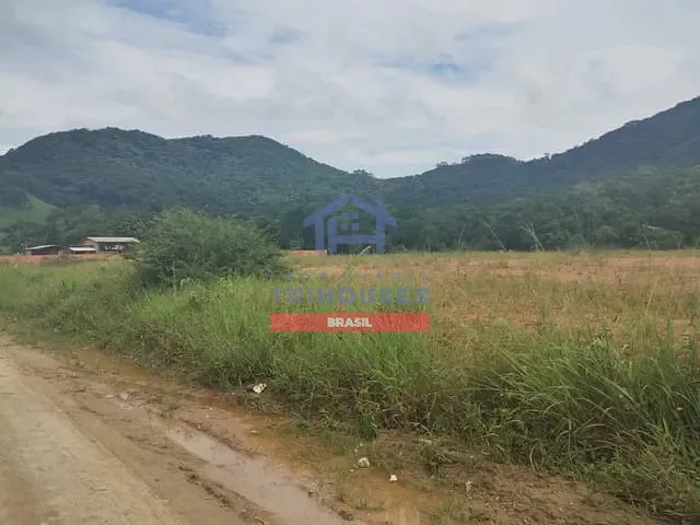 Terreno com 1500m², à venda, no bairro Área Rural de Camboriú em Camboriú