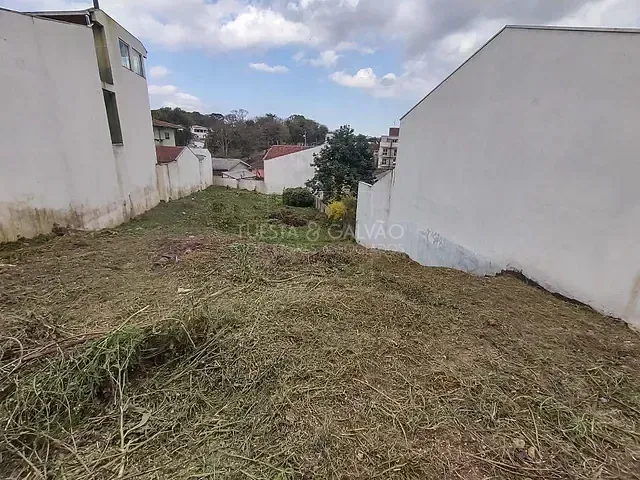 Terreno com 464m², à venda, no bairro Santa Cândida em Curitiba