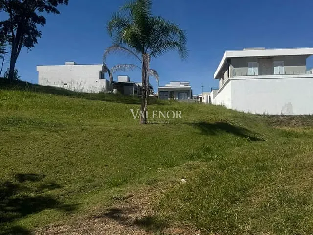Terreno com 390m², à venda, no bairro Loteamento Brisas do Lago em Jundiaí