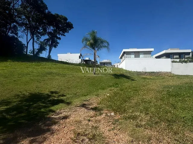 Terreno com 390m², à venda, no bairro Loteamento Brisas do Lago em Jundiaí