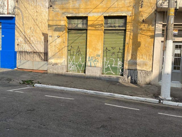 Terreno com 348m², à venda, no bairro Cambuci em São Paulo