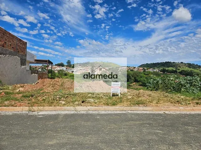 Terreno com 382m², à venda, no bairro JD EUROPA em Jacarezinho