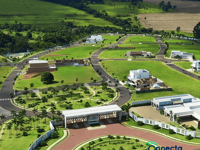 Terreno com 437m², à venda, no bairro Parque Universitário em Franca