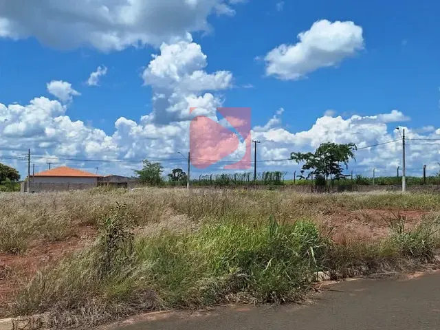 Terreno com 250m², à venda, no bairro Jardim Maitê em Pirassununga