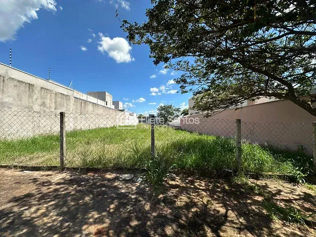 Terreno com 320m², à venda, no bairro Dona Margarida em Santa Bárbara D'Oeste