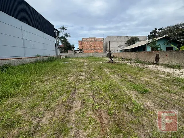 Terreno com 450m², à venda, no bairro GLEBA 04 em Itapoá