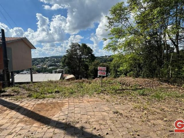 Terreno com 512m², à venda, no bairro Loteamento Tia Gessi em Nova Prata