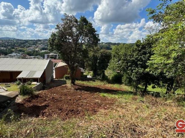 Terreno com 512m², à venda, no bairro Loteamento Tia Gessi em Nova Prata