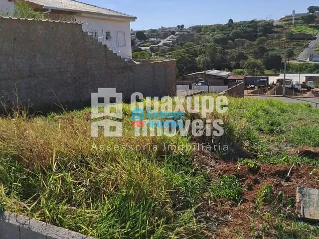 Terreno com 225m², à venda, no bairro Jardim Aeroporto 2 em GUAXUPÉ