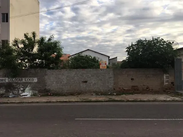 Terreno com 375m², à venda, no bairro Centro em Paulo Afonso