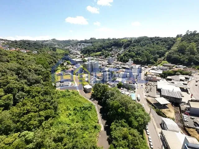 Terreno com 450m², à venda, no bairro Centro em Concórdia